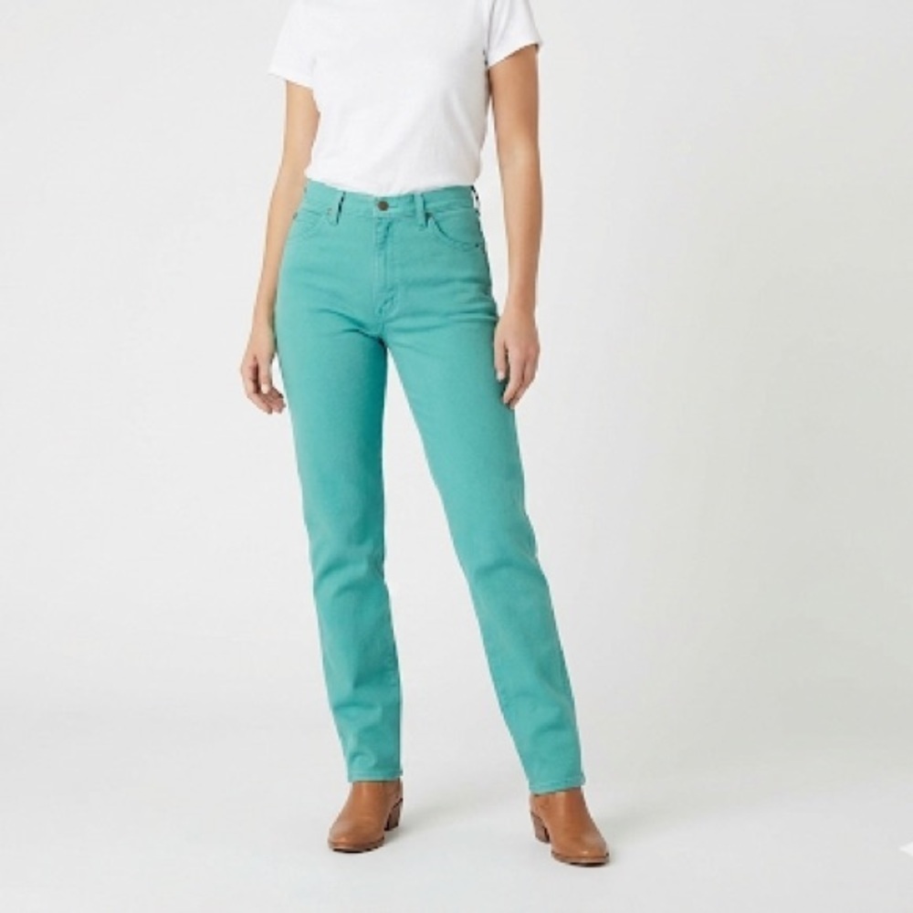 Wrangler Women's Aqua Straight Leg Jeans